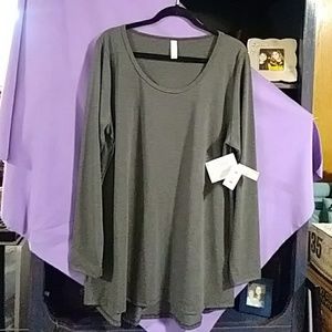 Lularoe Lynnae 3XL NWT Shirt